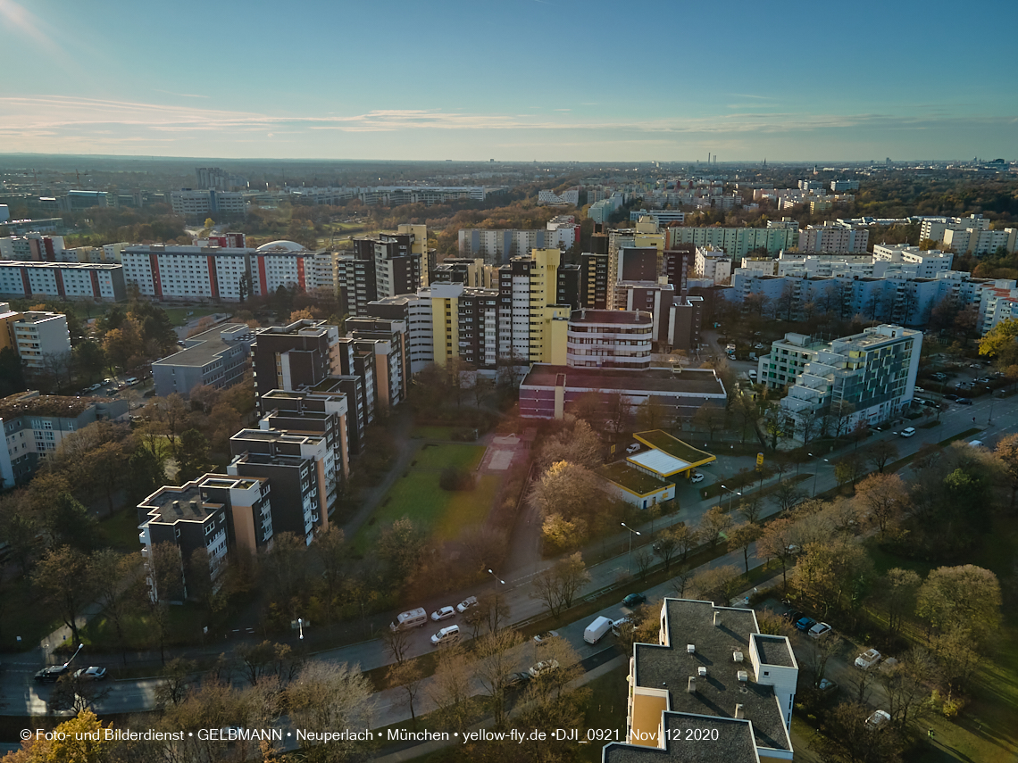 12.11./09.11.2020 - Marx-Zentrum und Umgebung am Karl-Marx-Ring in Neuperlach